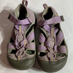 Shoes Keen size 13 unisex purple waterproof